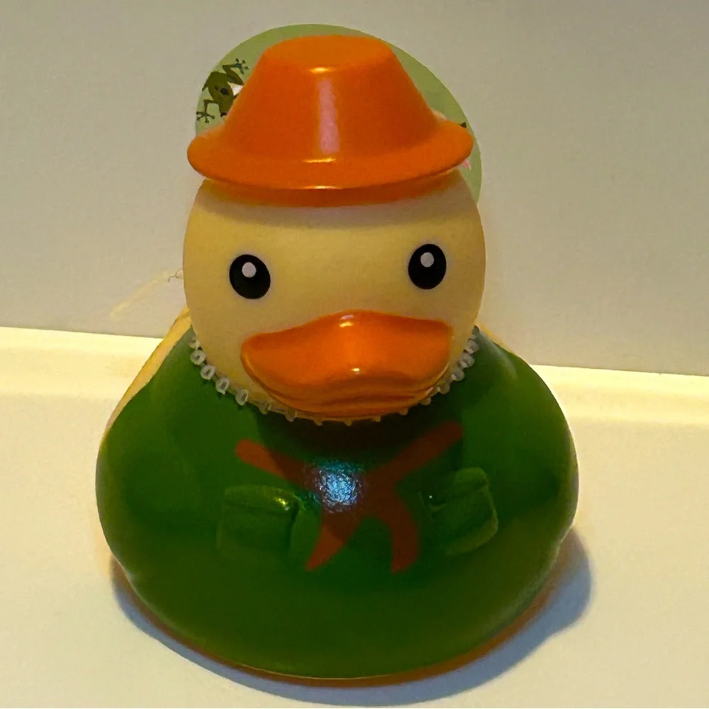 NEW!! Bullseye Playground Summer Rubber Duck Set-Includes 4 Ducks-(NWT)